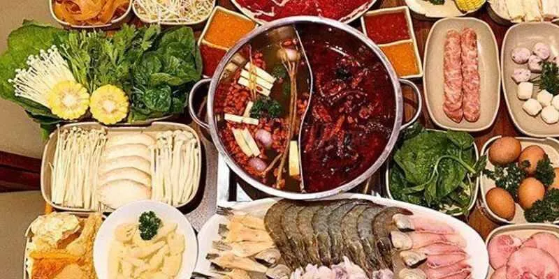 Các món ăn đặc sắc tại Mama Hotpot Yên Bái